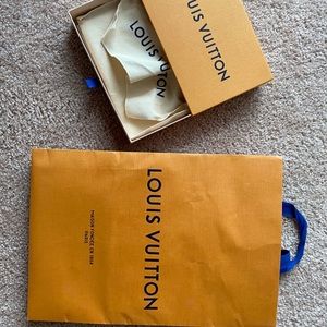 LV dustbag and box for wallet from Paris store